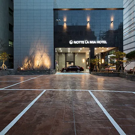 Notte La Mia Hotel-3